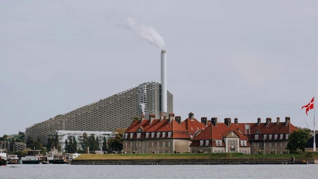 2025 France YouTube Auglýsingaverðskrá fyrir Ísland