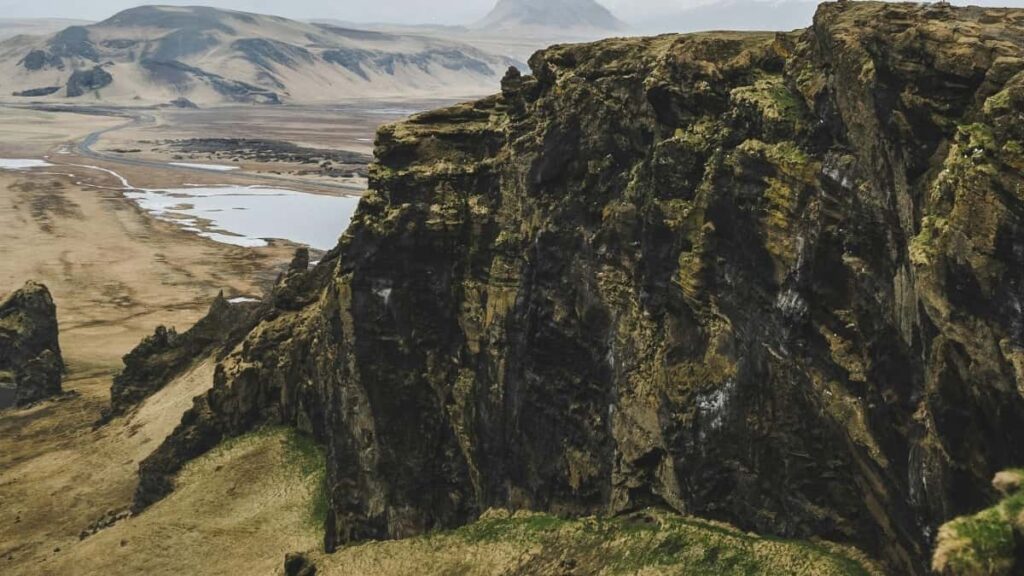 Uppgotvau hvernig skapendur i Usbekistan geta nytt ShareChat og ahrifavaldanamskei til a vaxa og gra.
