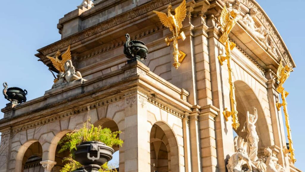 Leiarvisir fyrir islenska skapara: hvernig na sambandi vi svissnesk merki sem vinna me Netflix og koma i vorustrisherferir eftir Lex Netflix-logunum.