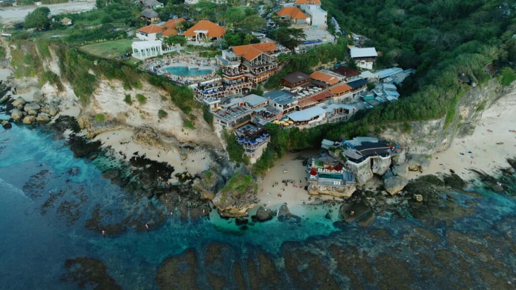 Leiarvisir fyrir islenska ahrifavalda: hvernig finna, nalgast og vinna me kanadiskum vorumerkjum a Instagram til a selja me tengdum tilboum. Praktisk skref, dmi og tkni.