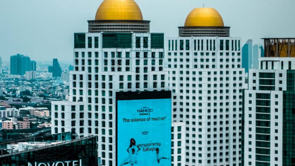 Hagnyt leiarvisi fyrir islenska auglysendur til a finna estonsku Takatak-smaahrifavaldana fyrir voruprofanir og micro-trials.