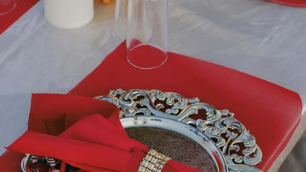 Leiarvisir fyrir islenska auglysendur: hvernig finna kambodiska VKontakte-creators og keyra engagementdrifnar herferir me stabundnum innstum.