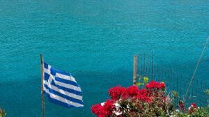 Leiarvisir fyrir islenska skapa: hvernig finna og nalgast Kroatiu-brands a WhatsApp, selja hugmyndina og framleia stutt, ahrifarik vorumyndbond.