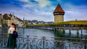 Hagnyt ra fyrir islenska YouTube-skopuleika um hvernig na til norskra vorumerkja og landa samninga. Byggt a nyjustu visbendingum fra YouTube og frettum.